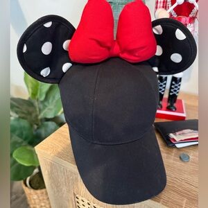 Minnie hat
